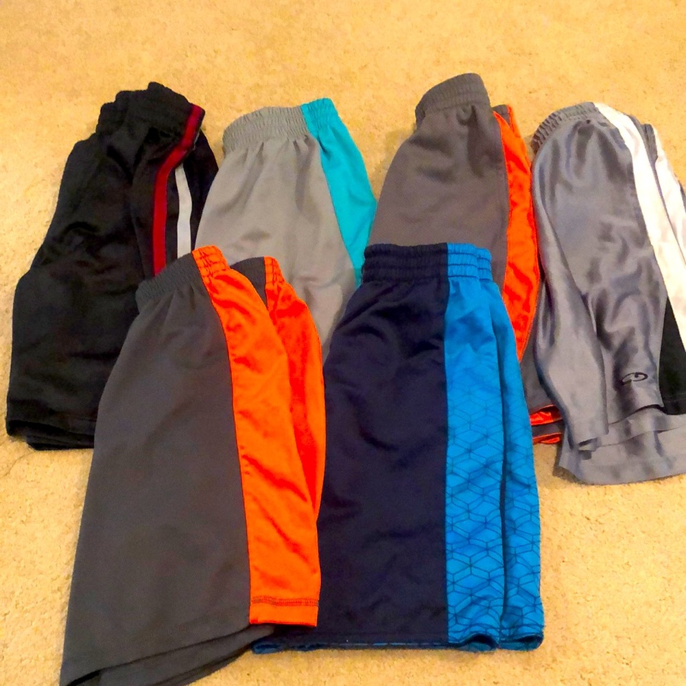 Size 8 boy athletic short lot (6 pair)